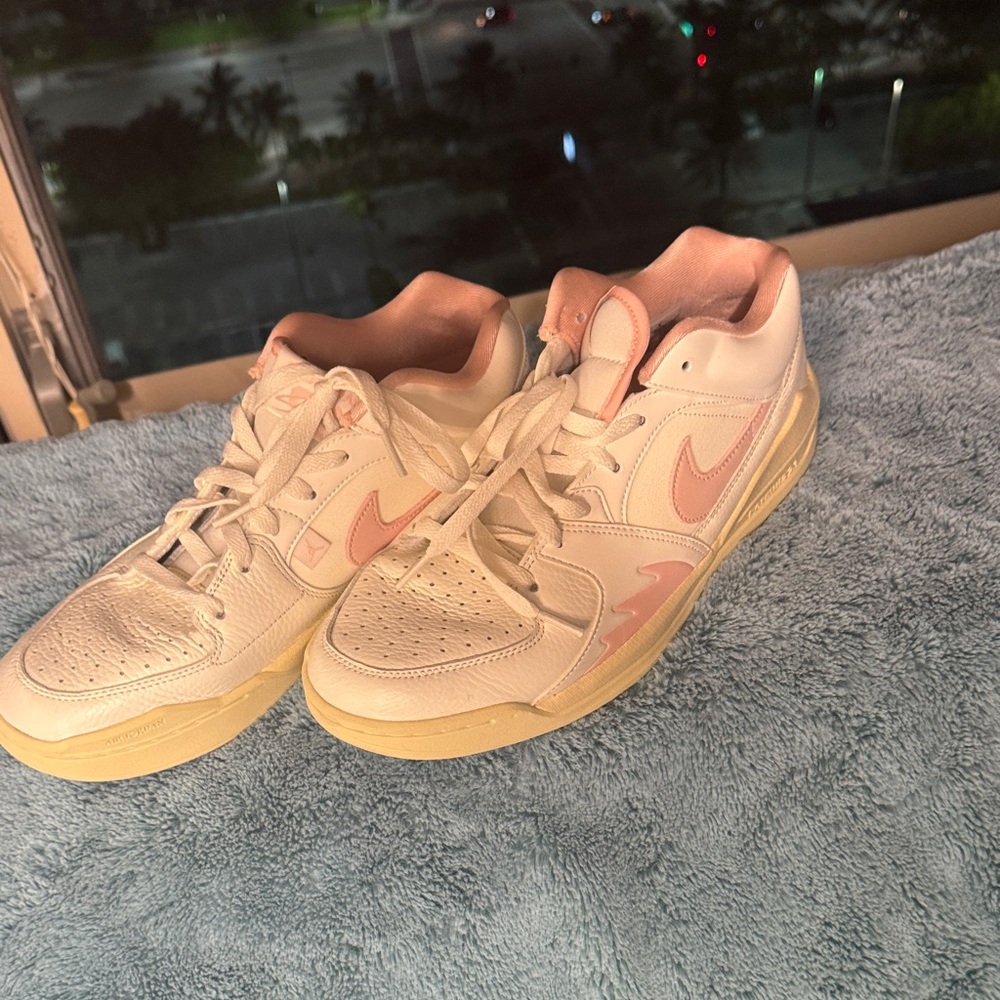 Nike Women's White and Pink Sneakers
